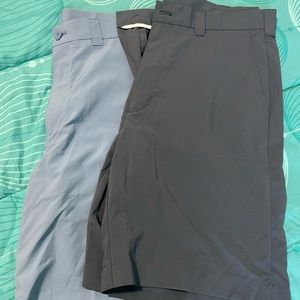 Round tree performance dress shorts. Light blue & navy set.